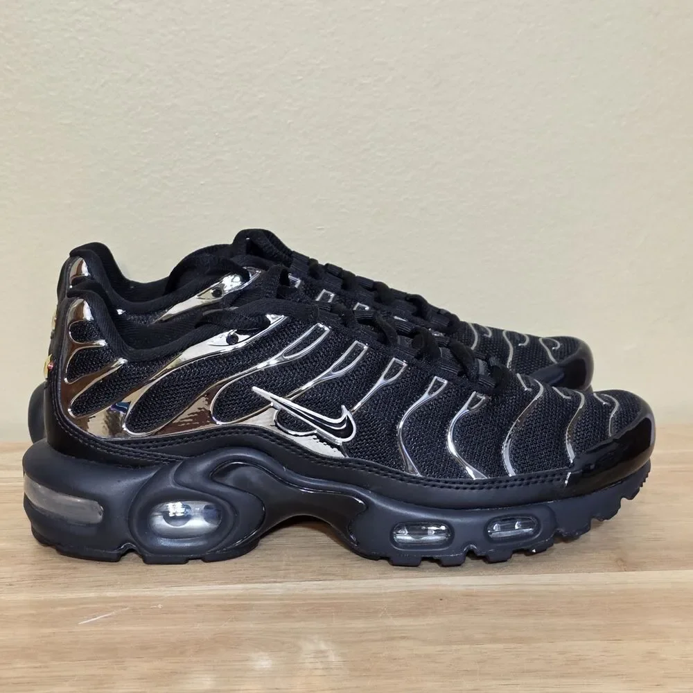 Nike Air Max Plus SE Black Chrome Silver HJ9743-001 Women's Size 6